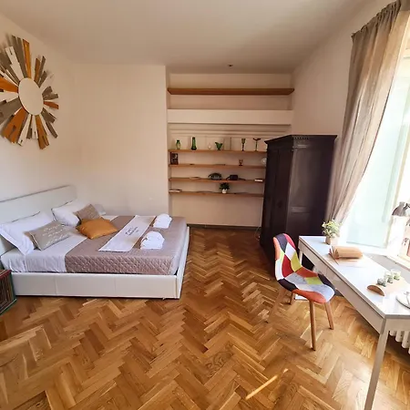 Boutique Domus Charme Trastevere Vascellari Lägenhet *